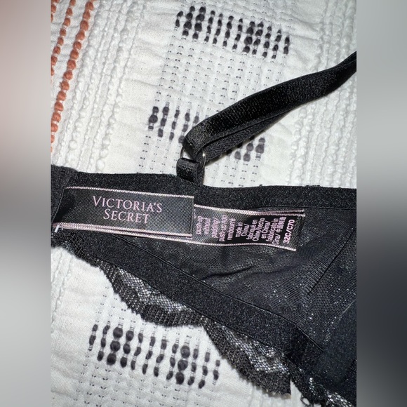 VS bra - Picture 2 of 2